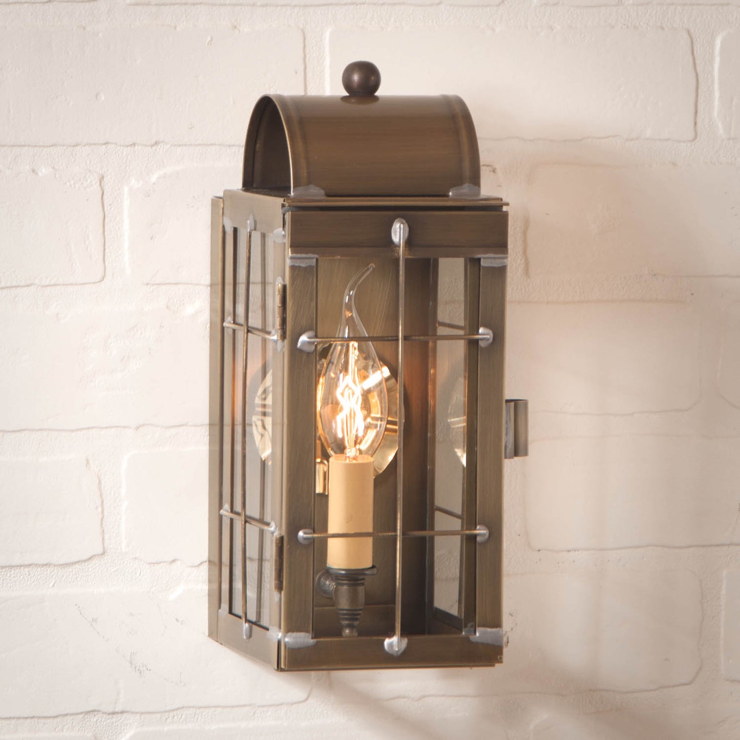 Hand-Crafted | Cape Cod | Wall Lantern